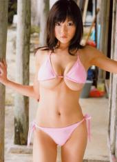 日本丰腴大胸娇娃堀井美月粉嫩如芙蓉出水般挑逗你的视觉(4)