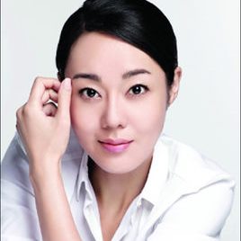 金允珍(Kim Yun Jin)