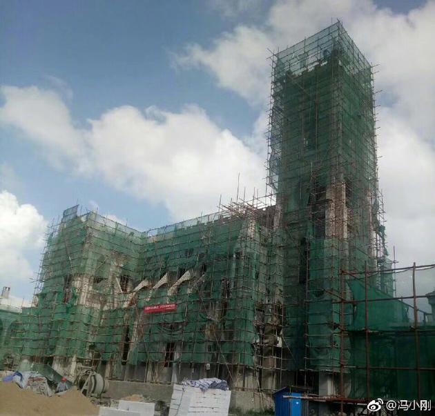 冯小刚筹拍建国七十周年影片 搭建一座老北京城